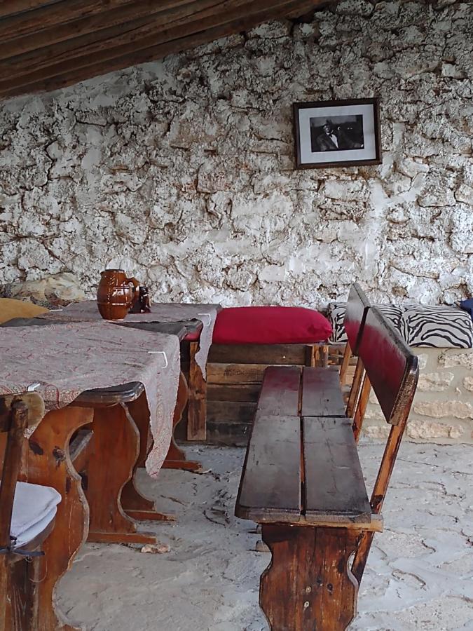 Guest House Viola Ezerets Extérieur photo